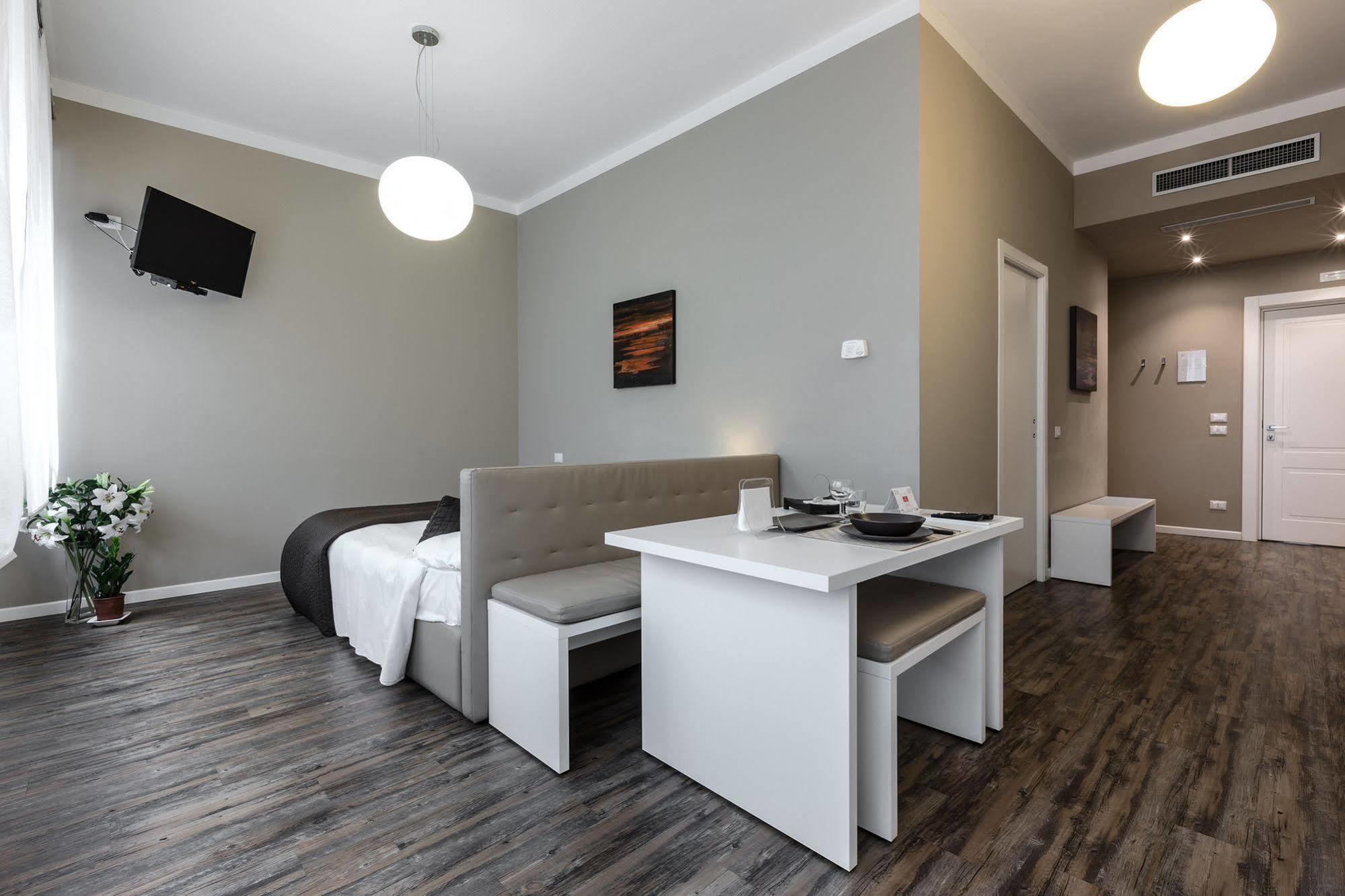 Studio Inn De Angeli Milano Eksteriør billede